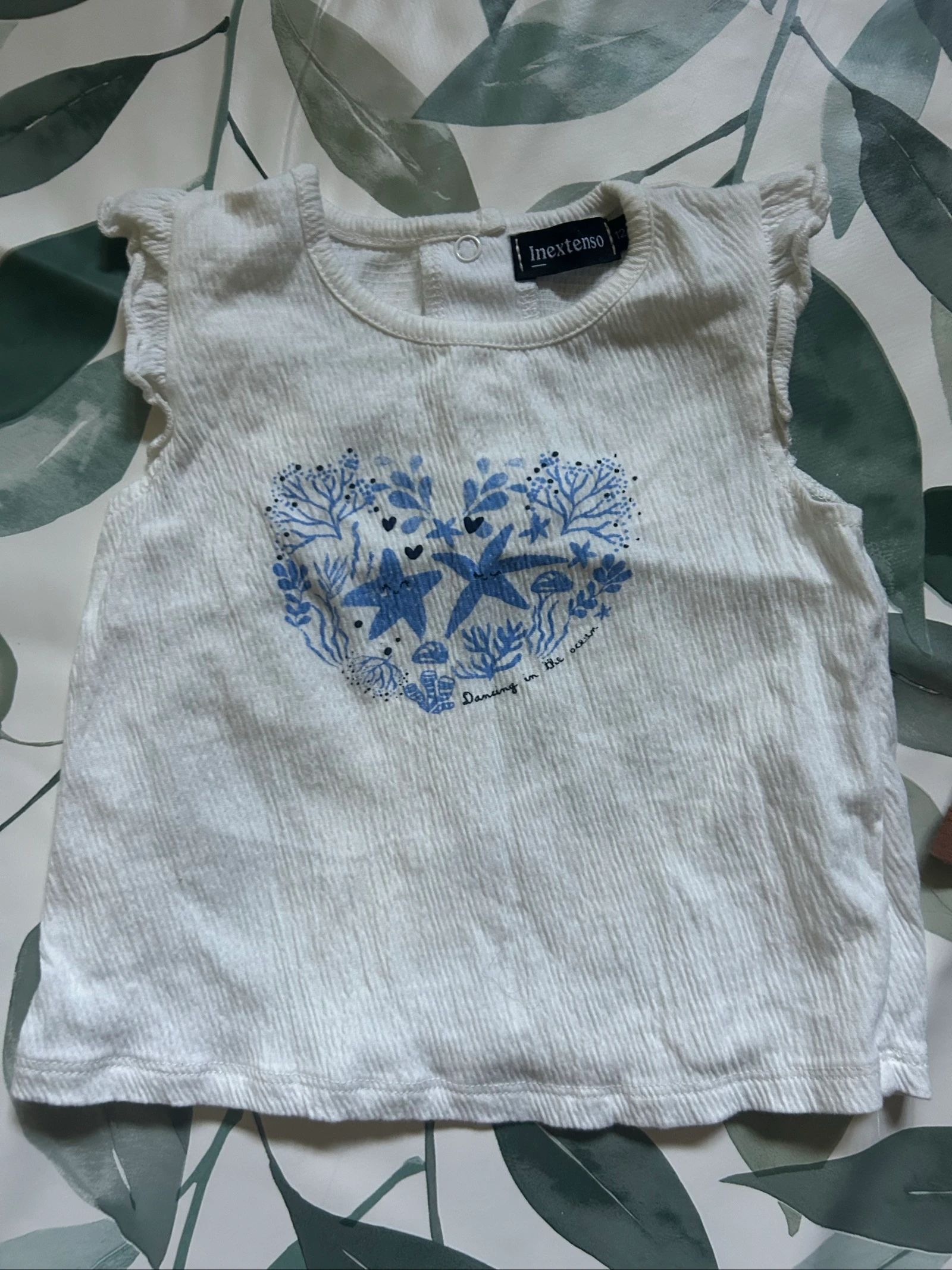 Bonito lote para bebé (2 tops + 1 short) talla 12 meses – photo 4
